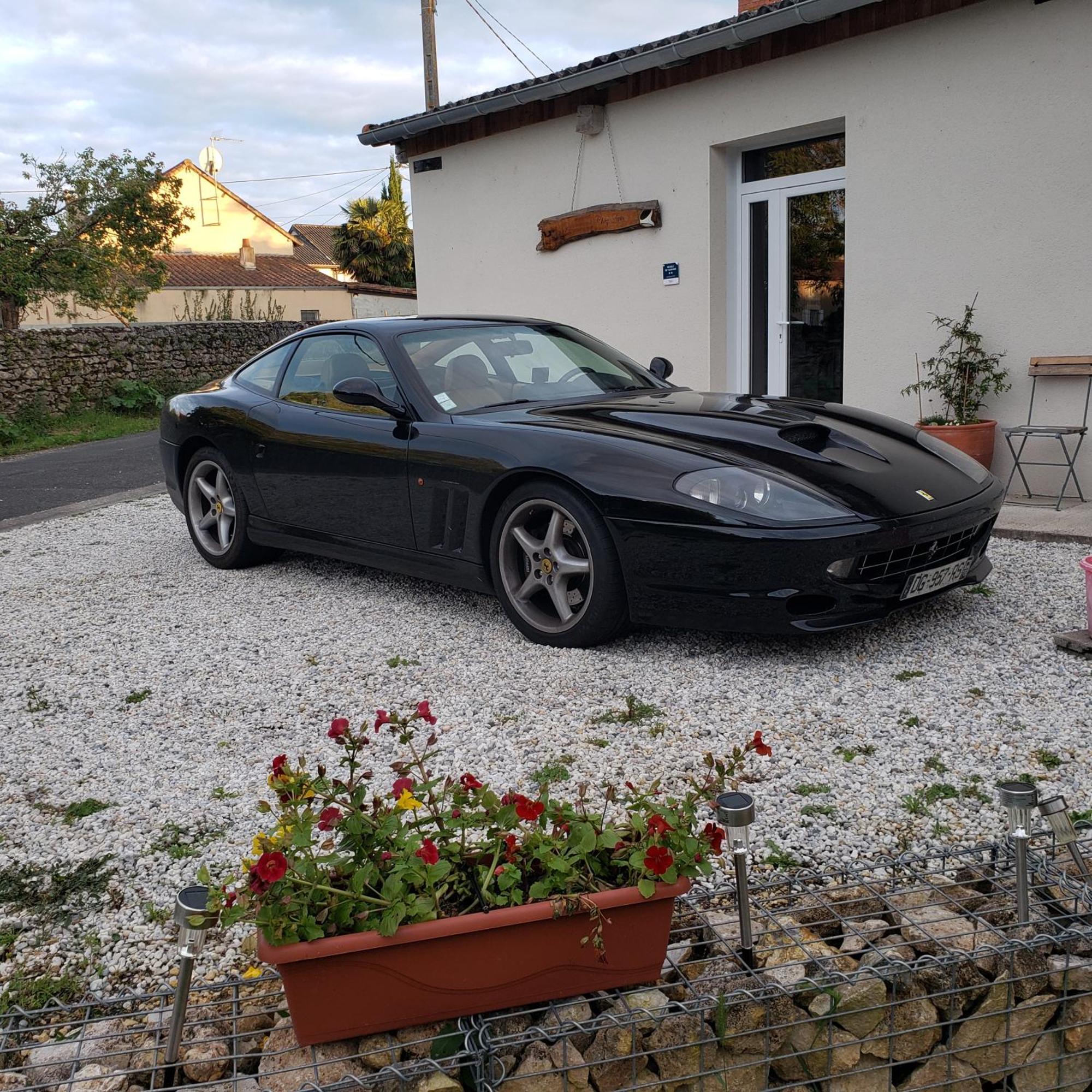 Chez Samb Vila Lussac-les-Châteaux Exterior foto